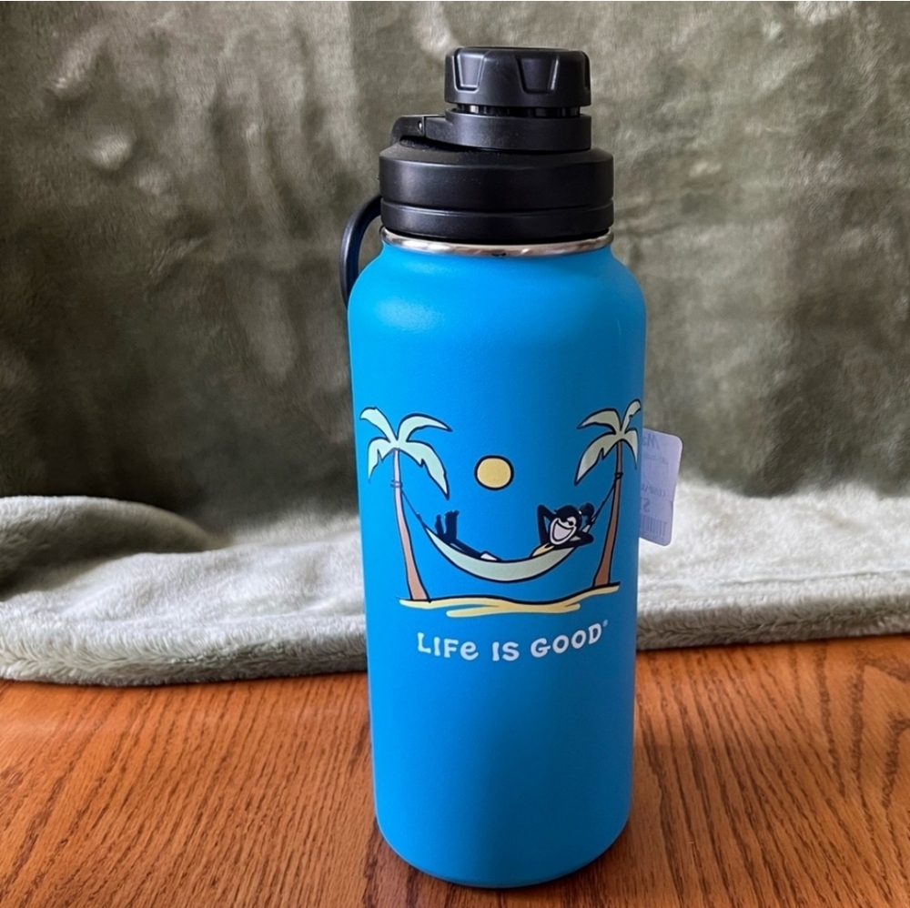 NWT 32 oz Life is Good Girl on a Hammock Insulated Water Bottle